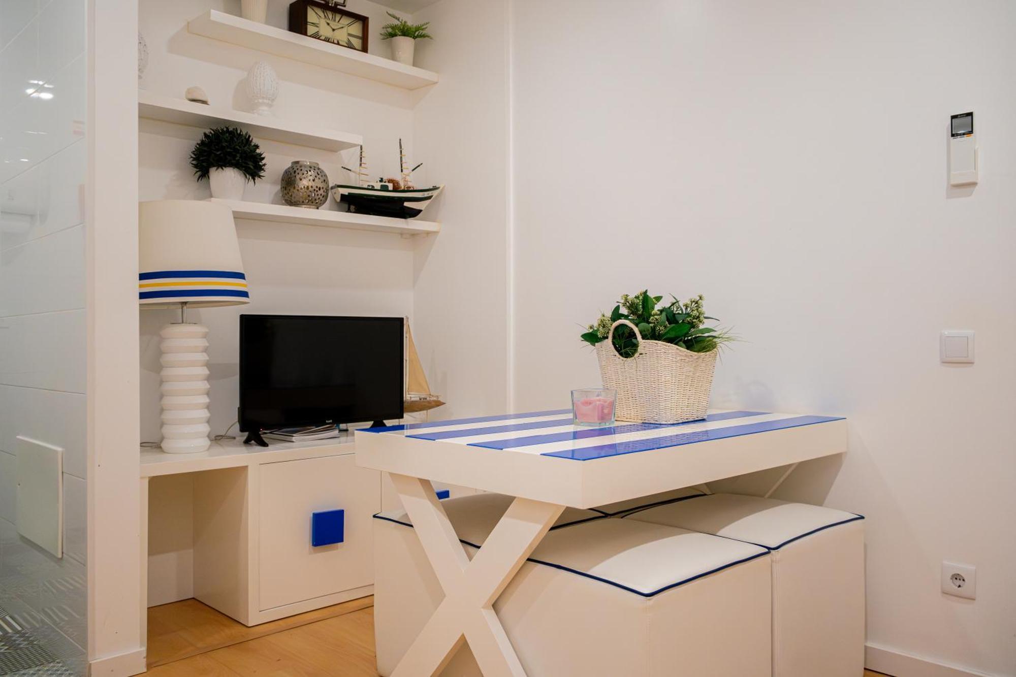 By The Sea - Nazare Bed and Breakfast Εξωτερικό φωτογραφία
