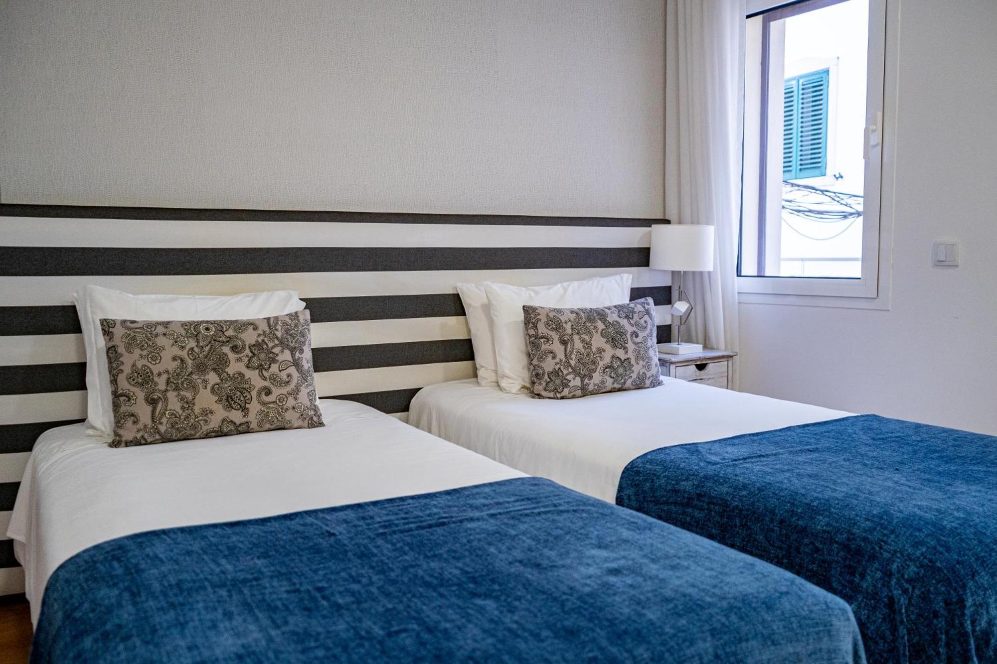 By The Sea - Nazare Bed and Breakfast Εξωτερικό φωτογραφία
