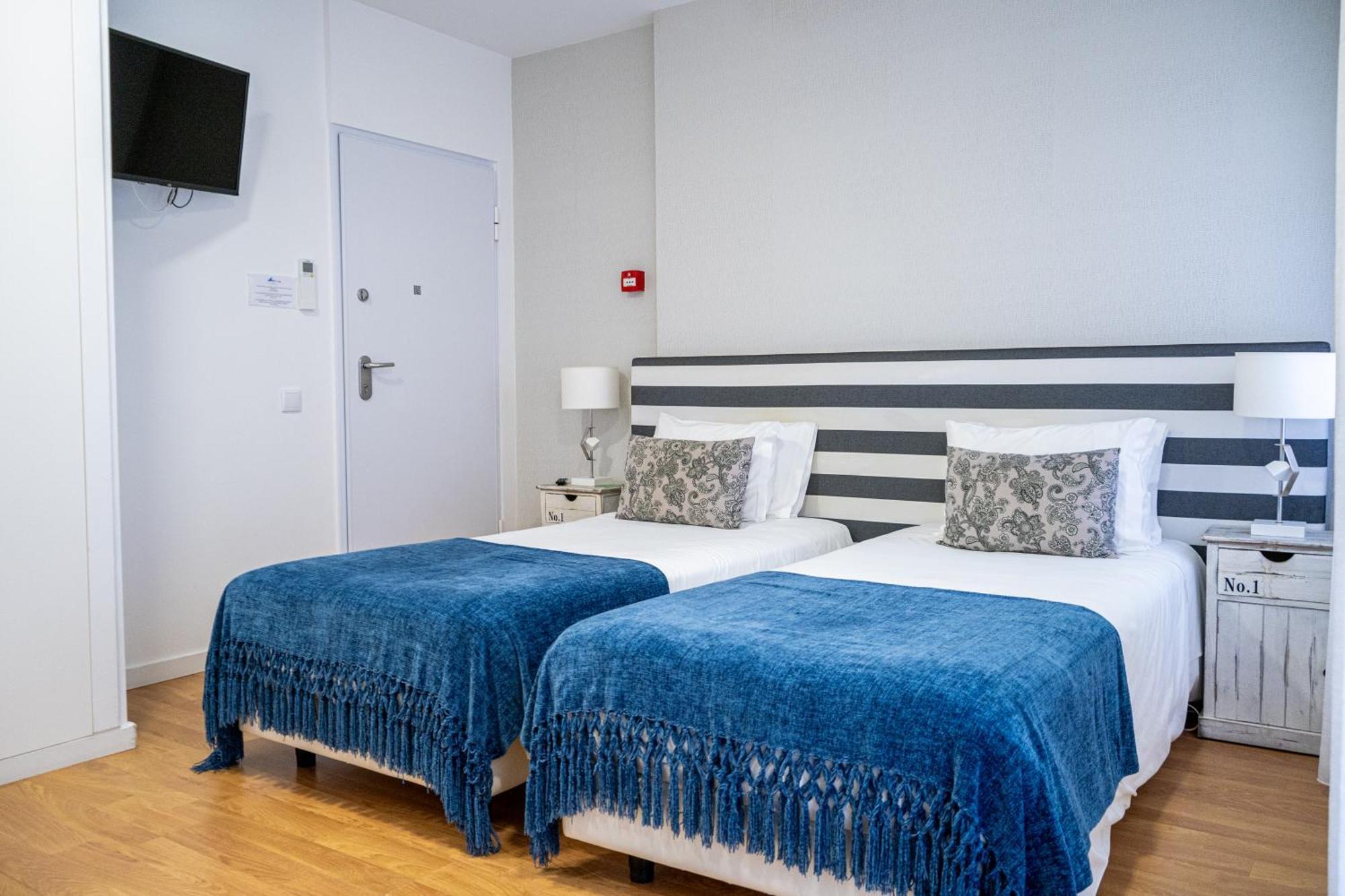 By The Sea - Nazare Bed and Breakfast Εξωτερικό φωτογραφία