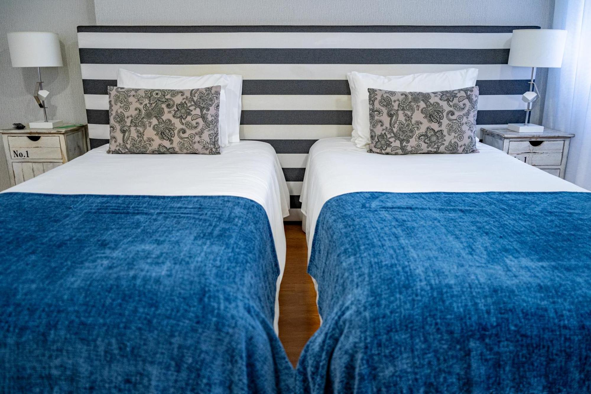 By The Sea - Nazare Bed and Breakfast Εξωτερικό φωτογραφία