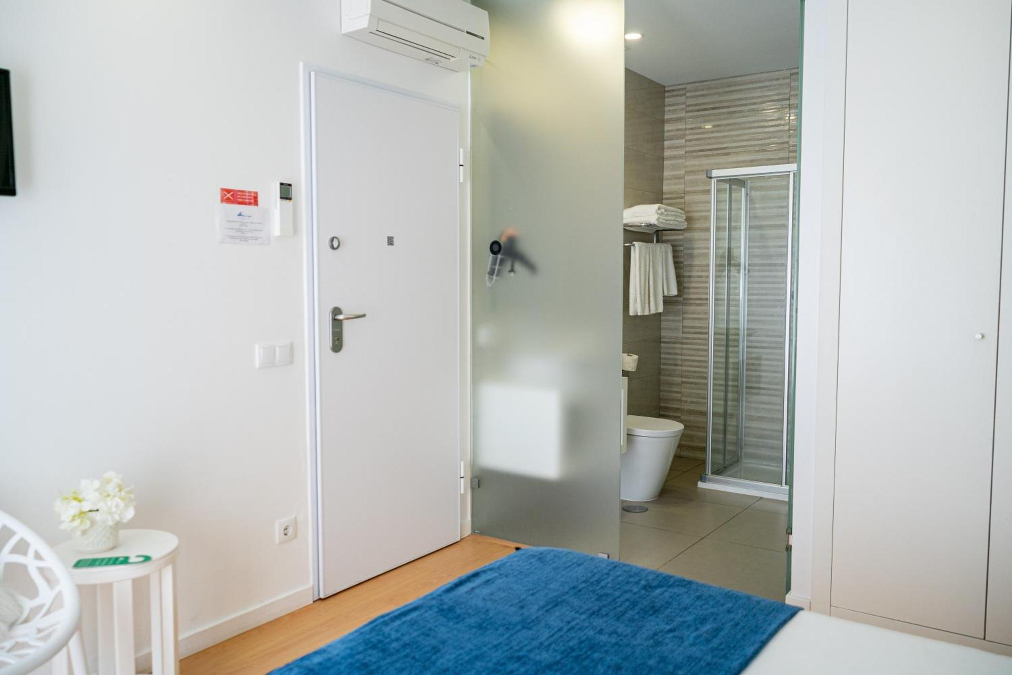 By The Sea - Nazare Bed and Breakfast Εξωτερικό φωτογραφία