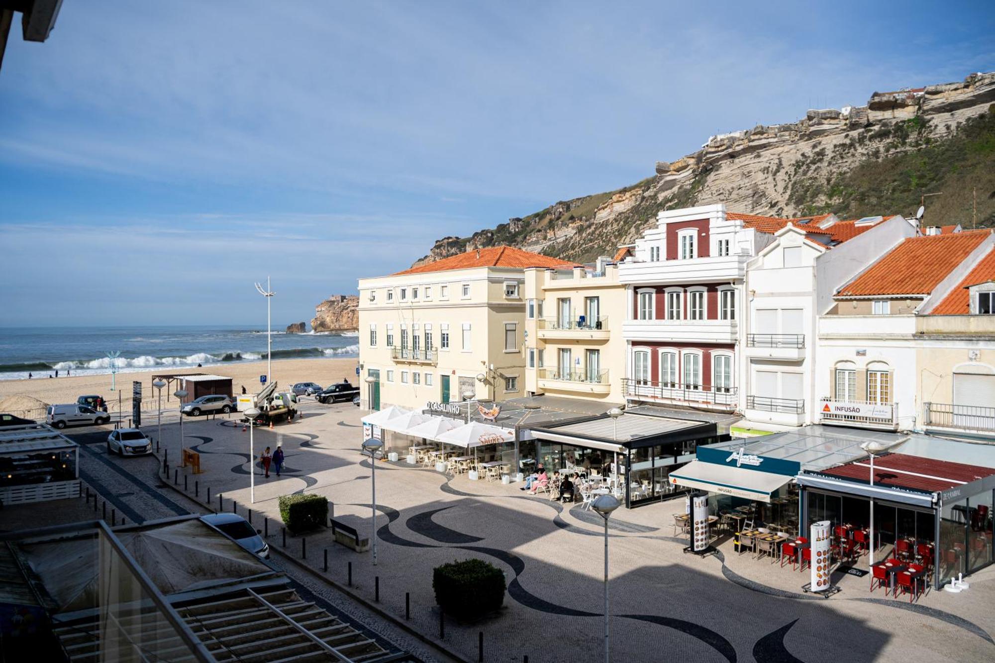 By The Sea - Nazare Bed and Breakfast Εξωτερικό φωτογραφία