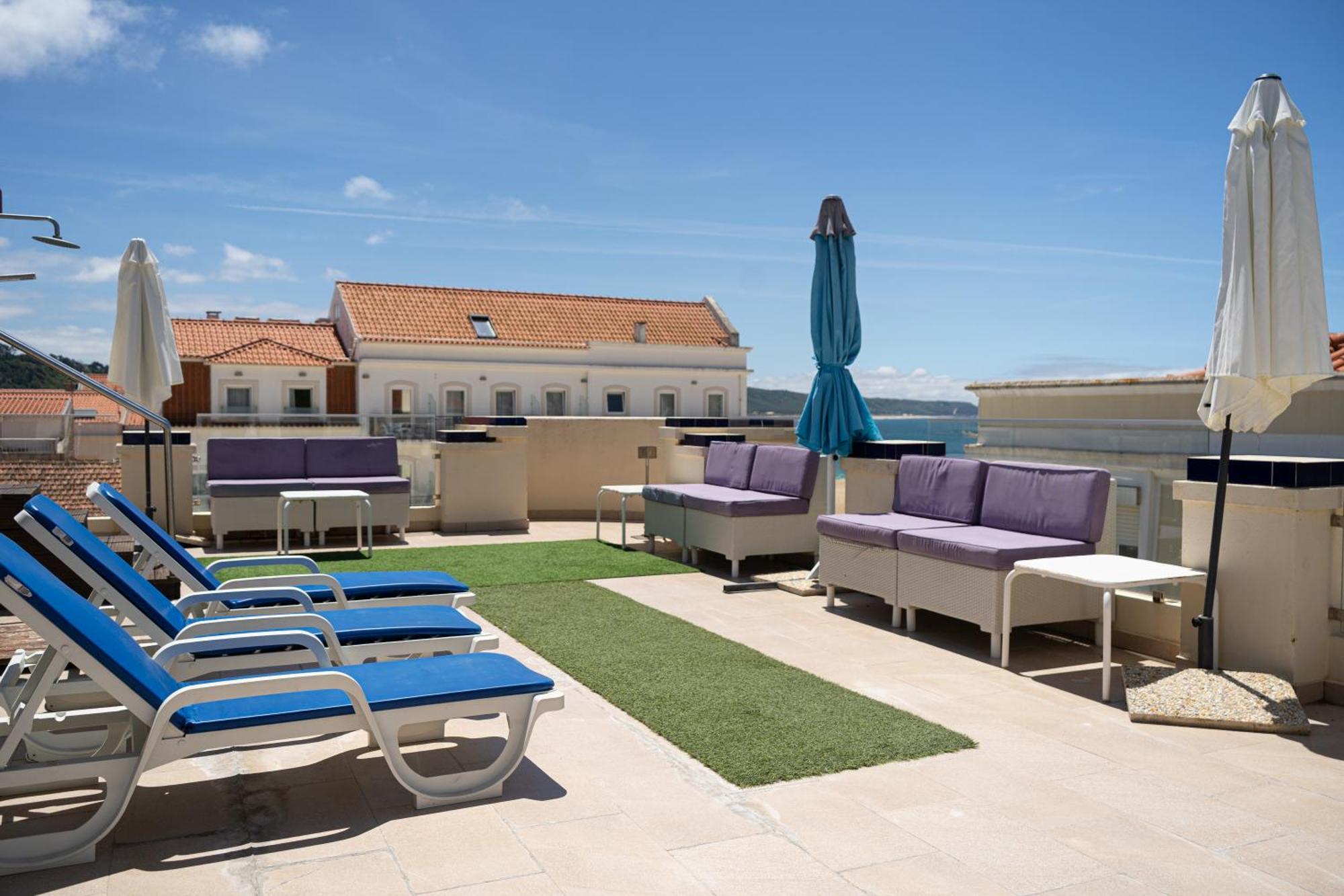By The Sea - Nazare Bed and Breakfast Εξωτερικό φωτογραφία